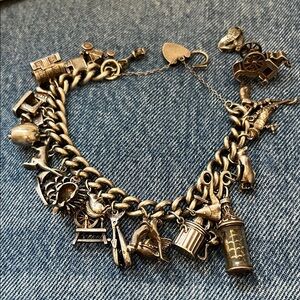 Charm bracelet